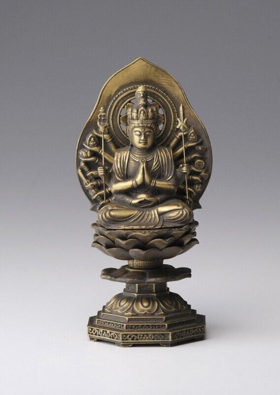 Senju Kannon (千手観音) 15.5cm (Antique Gold Color Finish)