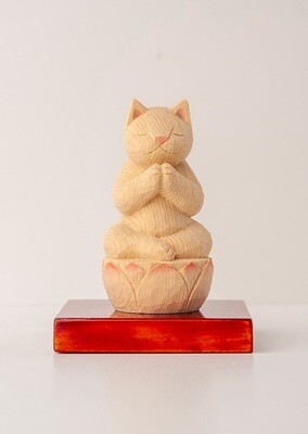 Gassho Cat Buddha 木彫りの合掌猫　淡彩色　猫仏さま