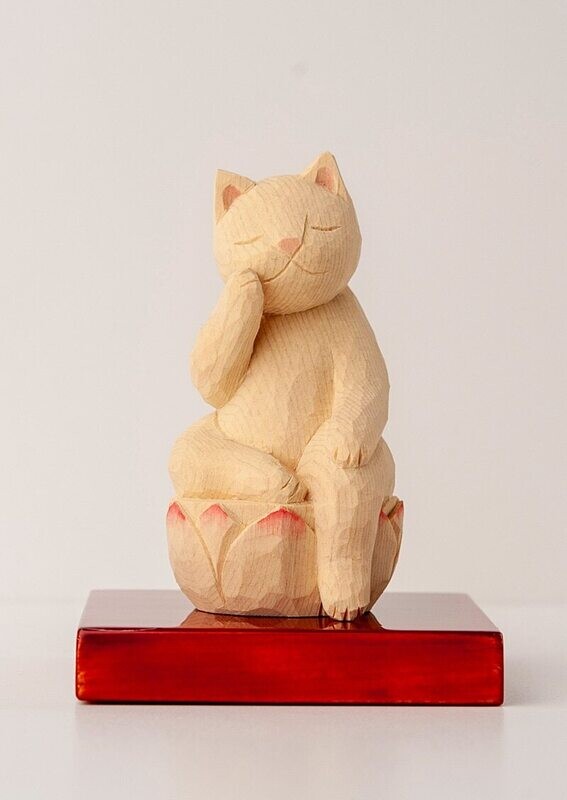 Miroku Cat Buddha 木彫りの弥勒猫　淡彩色　猫仏さま