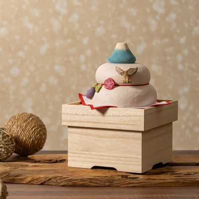 Hatsuyume Kagami Mochi (初夢 木彫 鏡餅)