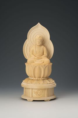 Hinoki Shakyamuni (桧木蓮華台釈迦)
