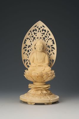 Hinoki Shakyamuni (桧木上堀木丸台唐草光背釈迦)