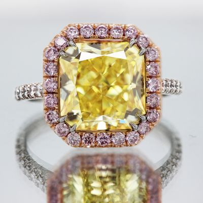 Scarselli 5.07 Carat Fancy Vivid Yellow Diamond Engagement Ring