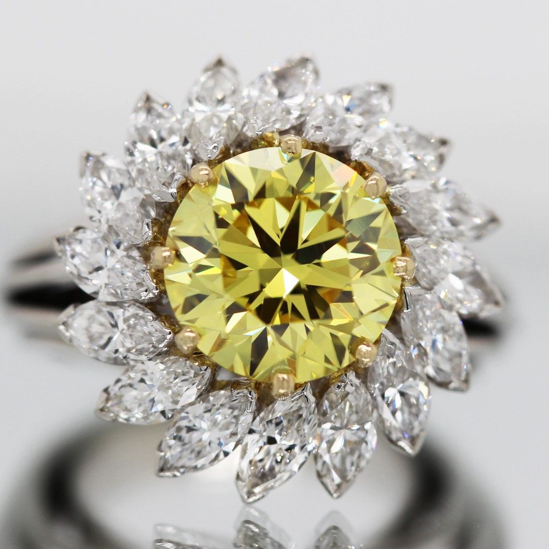 Scarselli 5.01 Fancy Vivid Yellow Round Brilliant Natural Diamond Daisy Engagement Ring