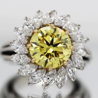 Scarselli 5.01 Fancy Vivid Yellow Round Brilliant Natural Diamond Daisy Engagement Ring