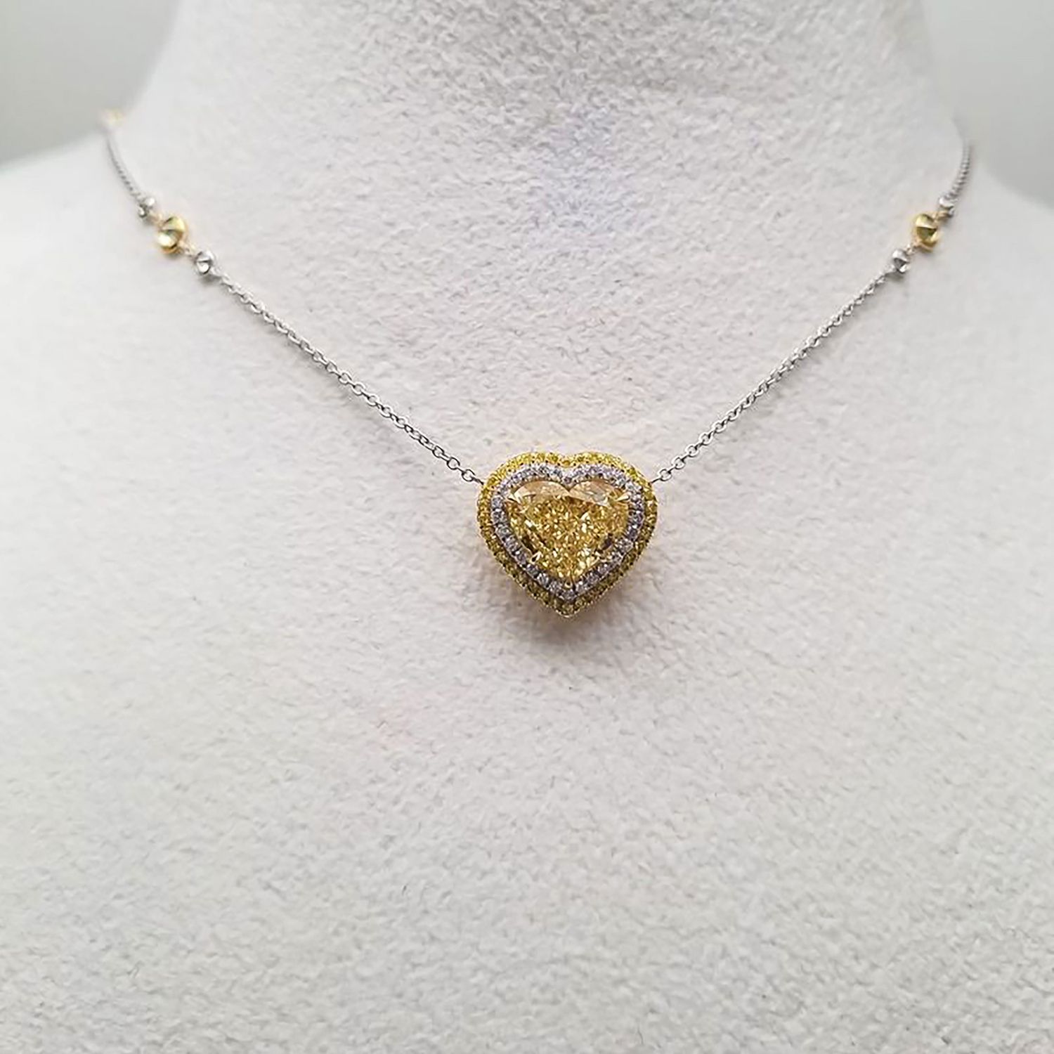 Scarselli 9.14 Carats Fancy Yellow Natural Diamond Necklace