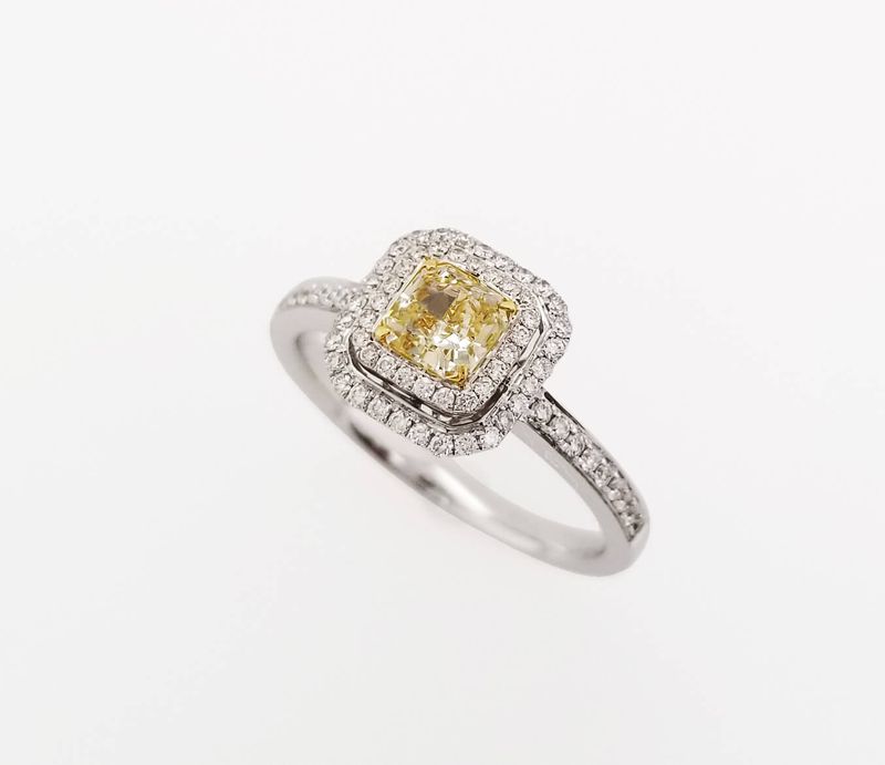 ​Scarselli 0.52 Carat Fancy Light Yellow Natural Diamond Engagement Ring