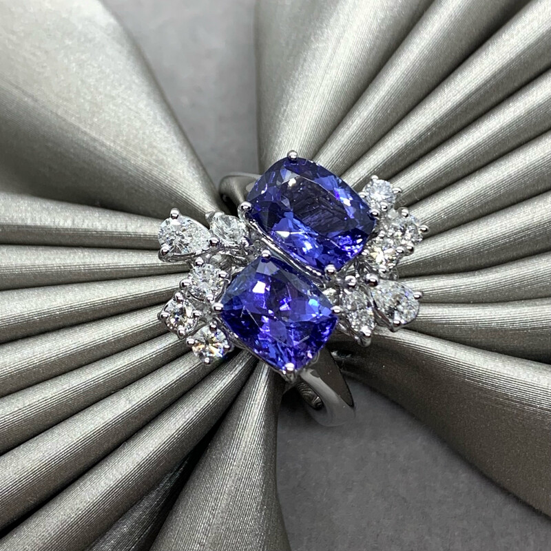 Tanzanite and Diamond Ring