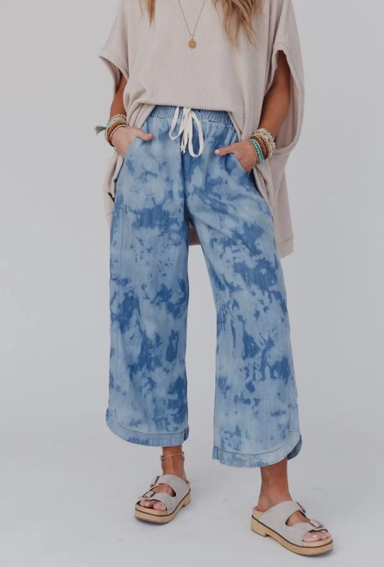 So Comfy Wide Leg Cropped Pant - Bleach Dye Denim