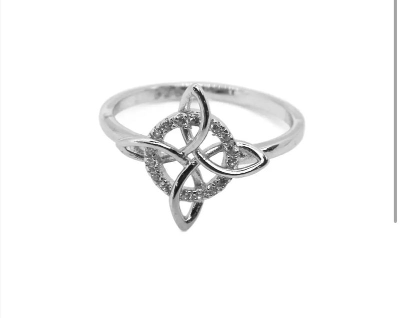Witch’s Knot Ring