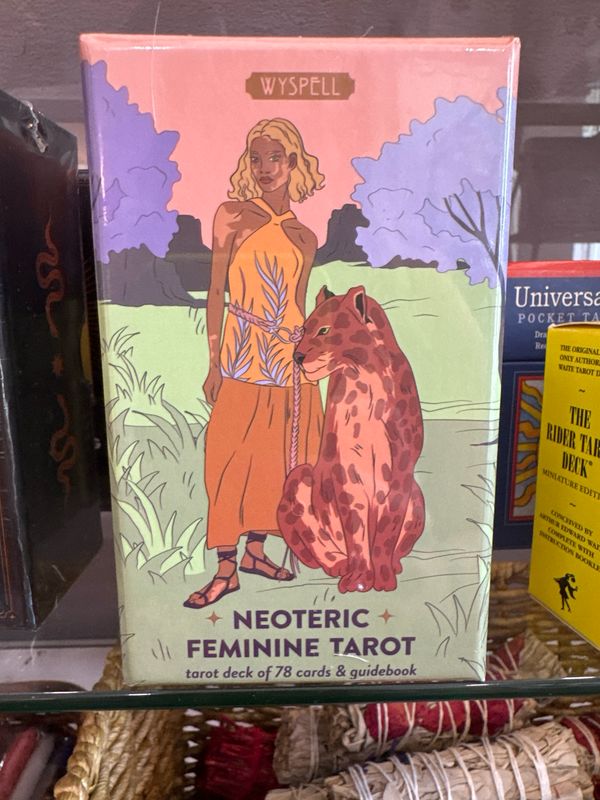 Wyspell Feminine Tarot Cards - Keyword Resolution