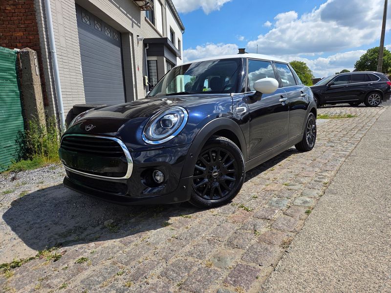 Mini Cooper 5 drs automaat