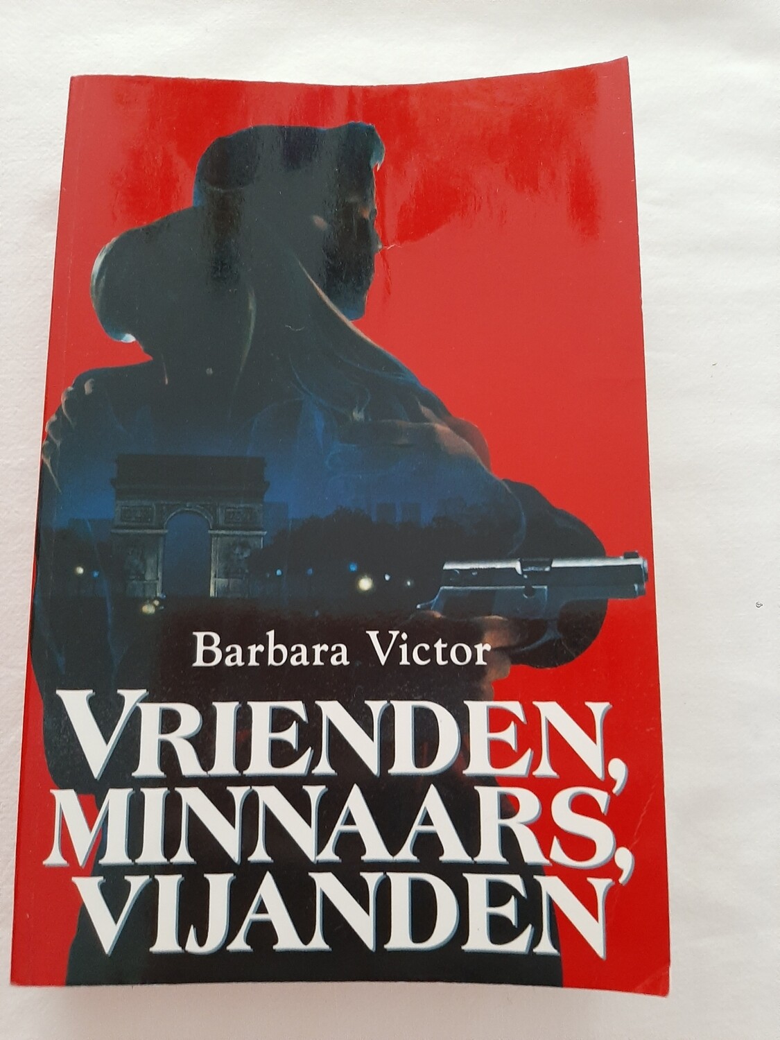 Vrienden, minnaars, vijanden - Barbara Victor