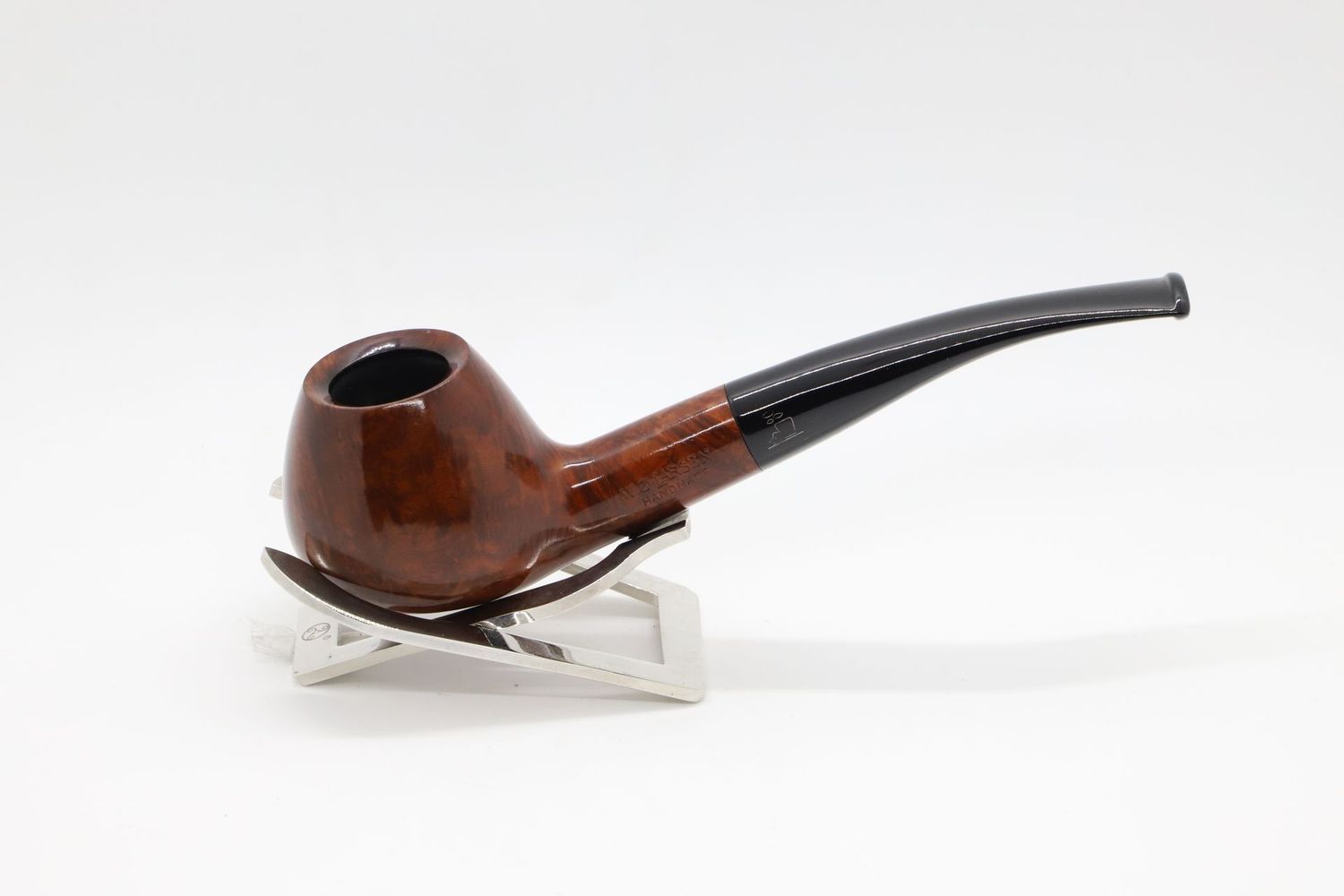 W.O. Larson Handmade 01