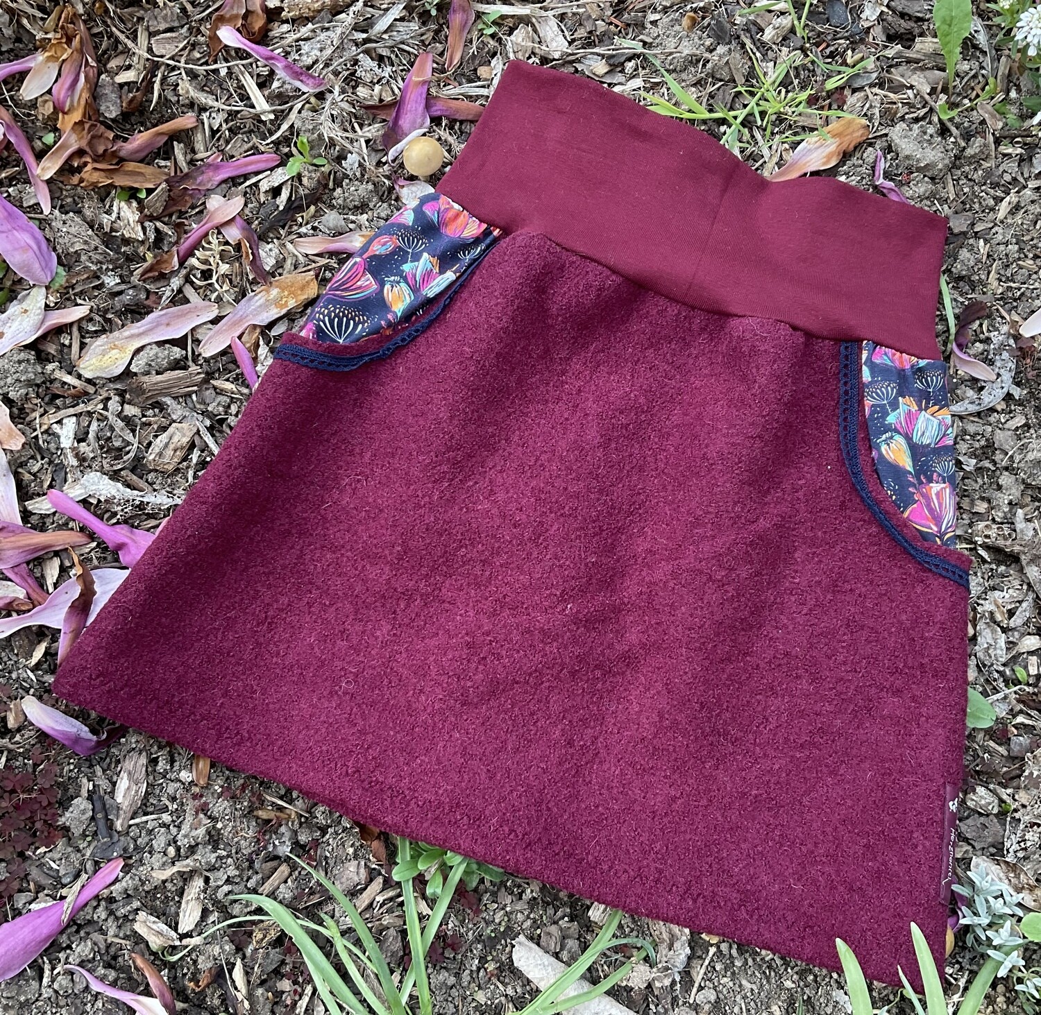 Wollwalk Rock "Clementine" in Gr. 38 in bordeaux