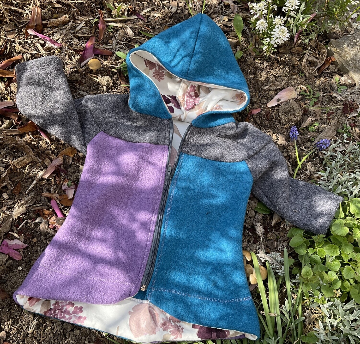 Walkmantel aus Wolle in Patchwork Gr. 86