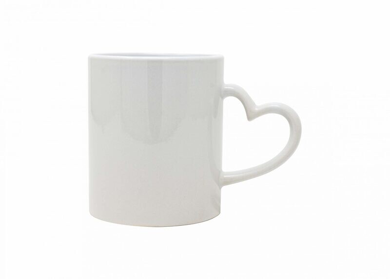 Taza blanca asa de corazón personalizada
