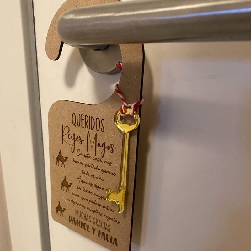 CUELGA PUERTA Y LLAVE MÁGICA REYES MAGOS PERSONALIZADO