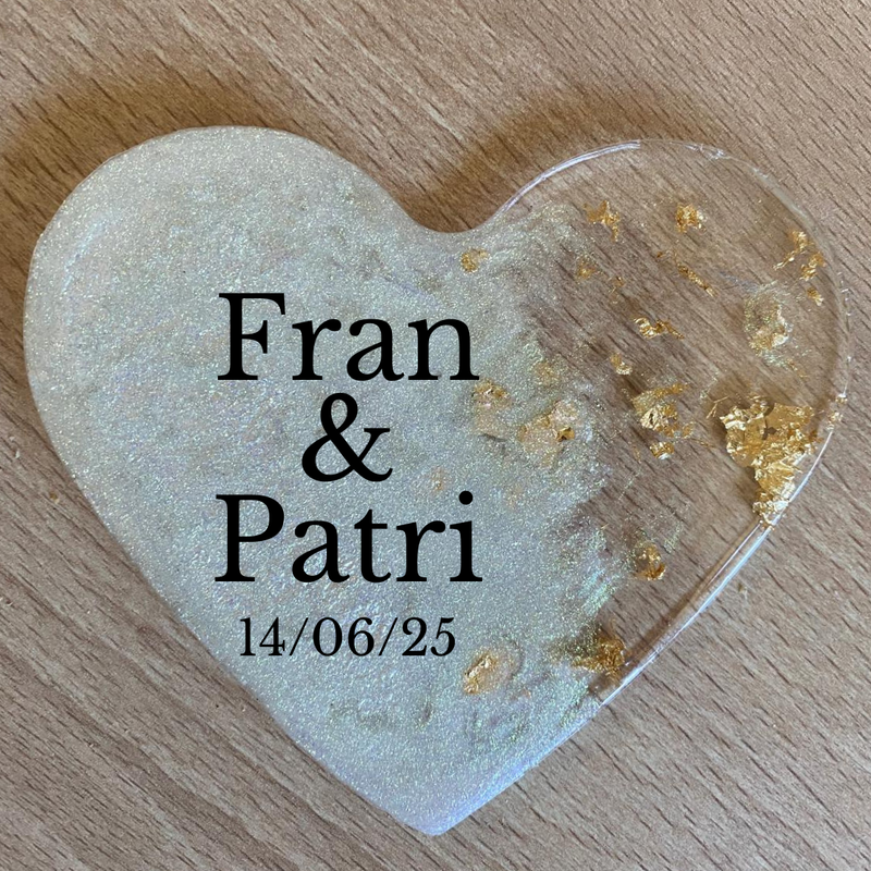 CORAZÓN DE RESINA PERSONALIZADO
