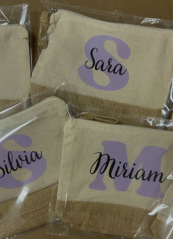 Neceser NUEVO DISEÑO nombre + inicial