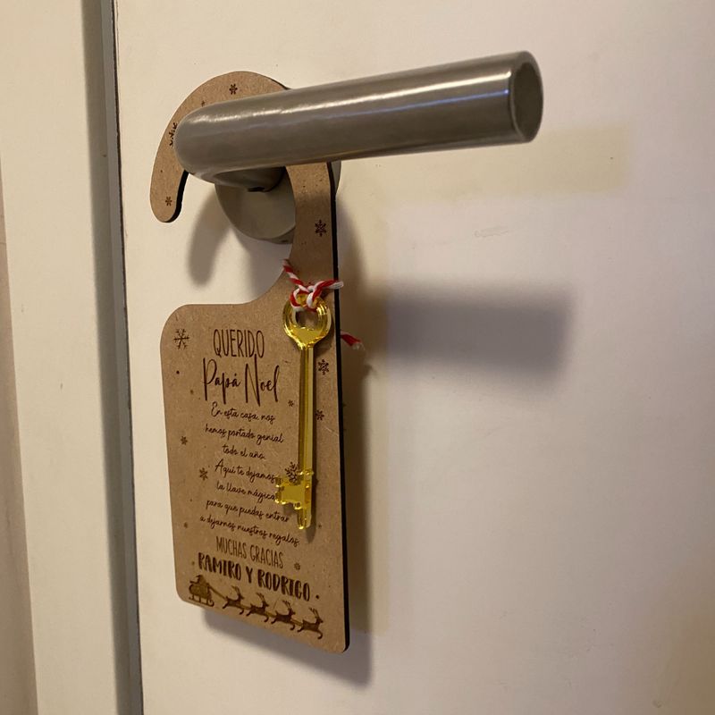 CUELGA PUERTA Y LLAVE MÁGICA PAPÁ NOEL PERSONALIZADO