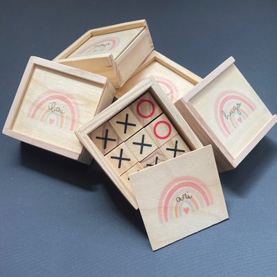 3 EN RAYA ARCOIRIS PERSONALIZABLE