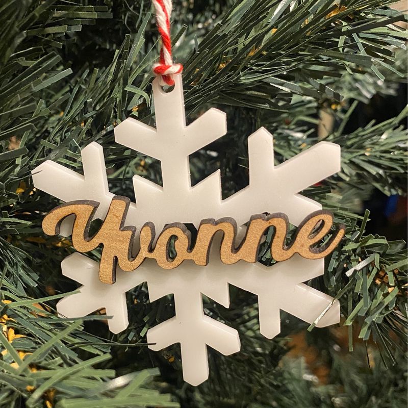 BOLA DE NAVIDAD COPO DE NIEVE CON NOMBRE