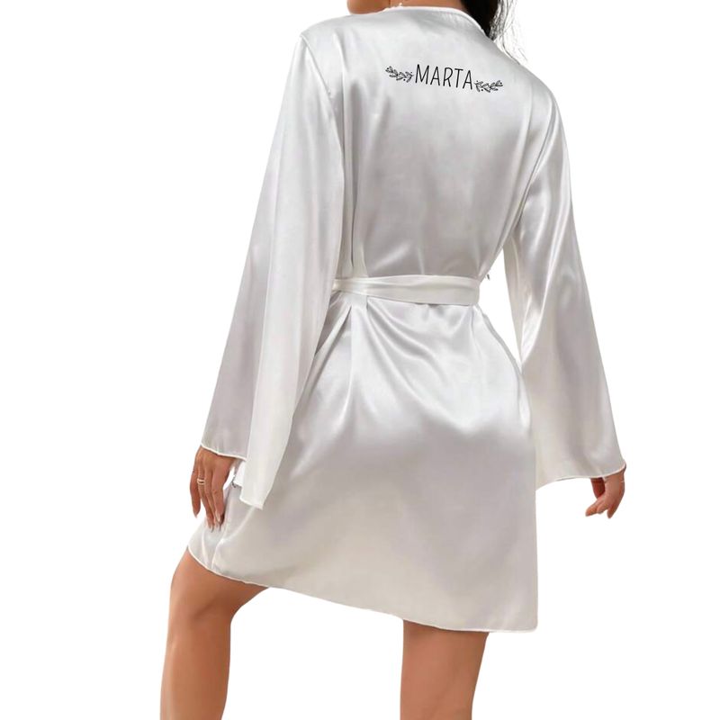BATA DE NOVIA CON NOMBRE BLANCA PUNTILLA BASIC