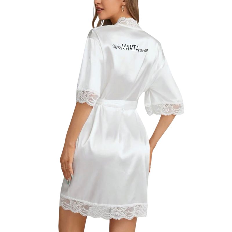 BATA DE NOVIA CON NOMBRE BLANCA PUNTILLA