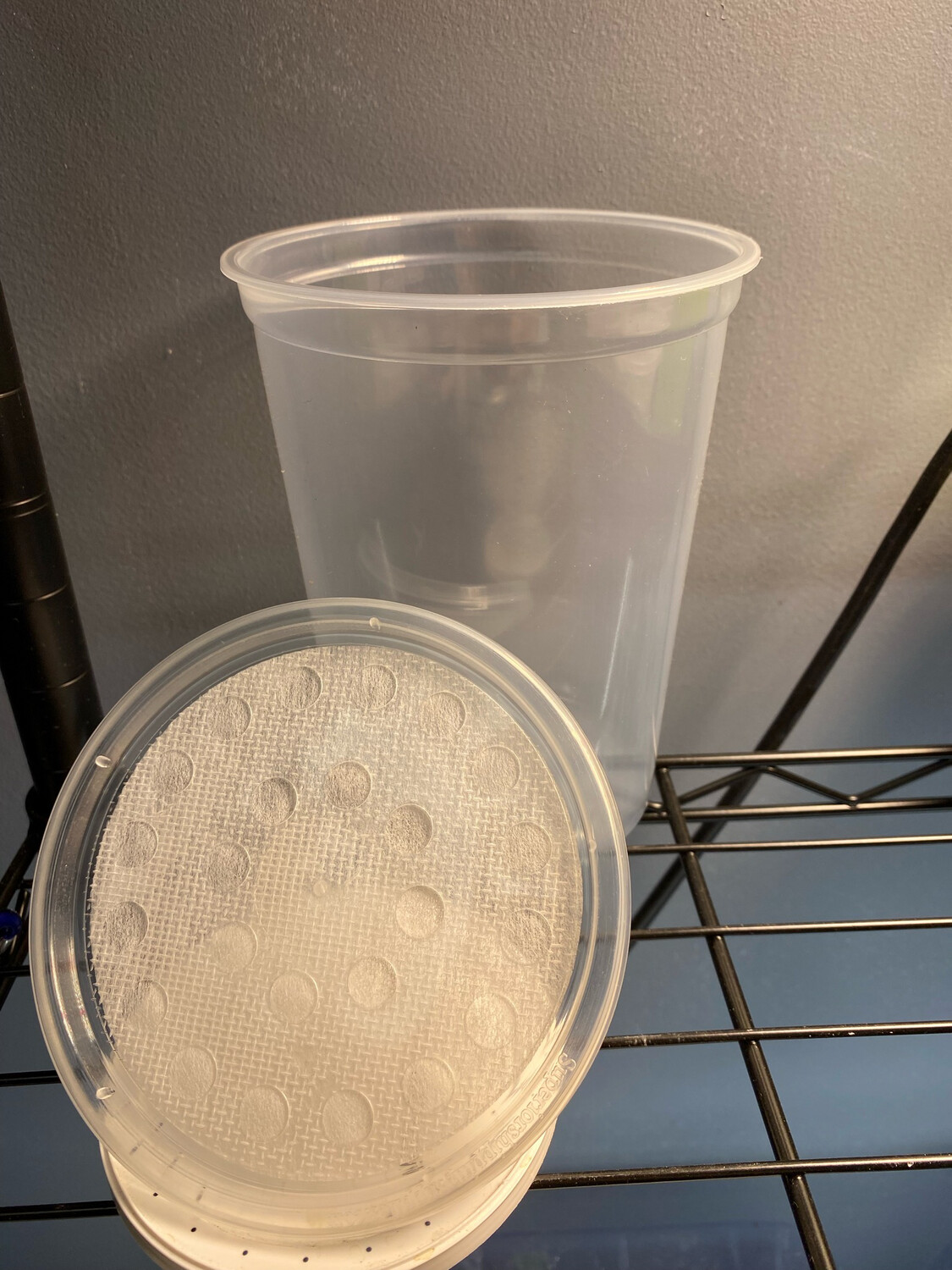 32oz Deli Cup/poly Fabric Lid (10 Pack)