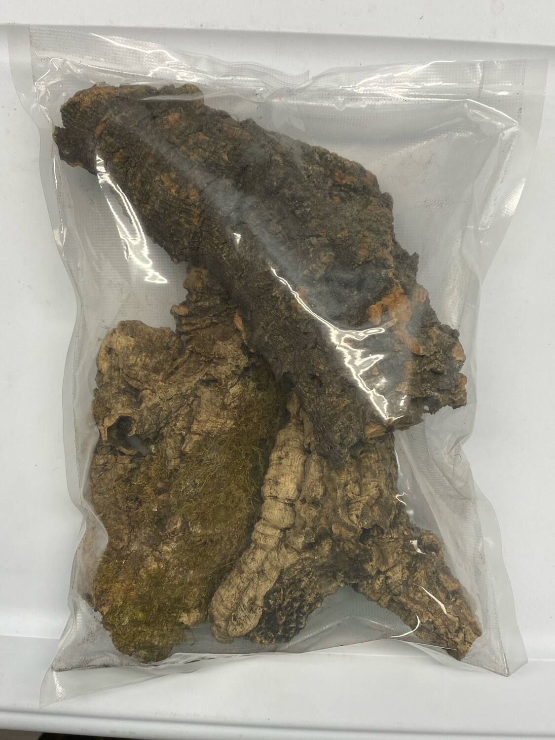 Medium Cork Bark Pieces 8oz Bag