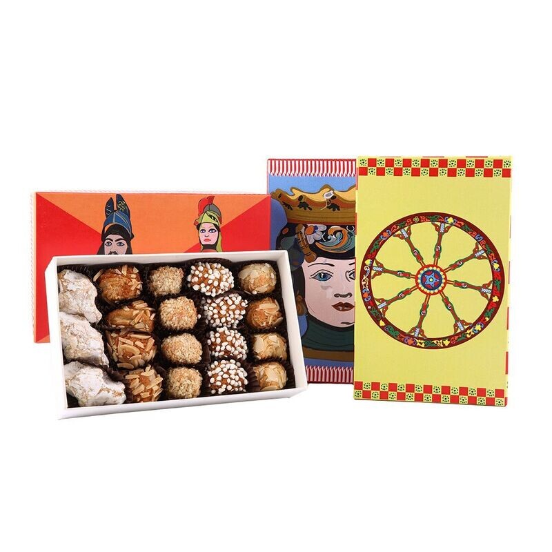 Scatola siciliana con dolcetti alle mandorle
