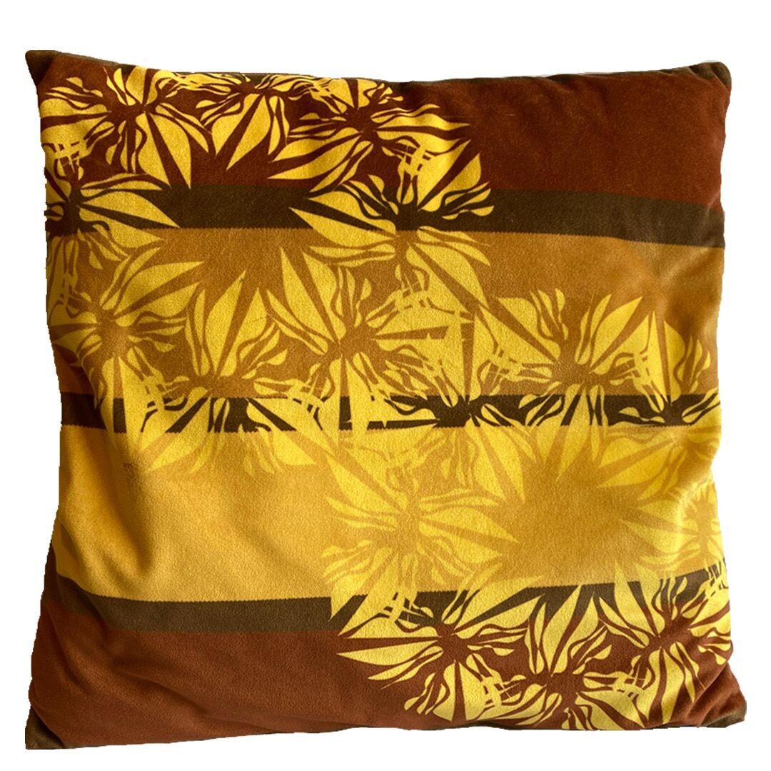 Honey Comb Cushion