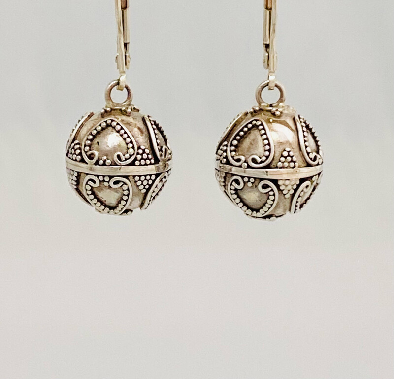 Sound Jewellery: Harmony Ball 15mm Earrings