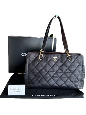 Vintage Chanel Grand Shopping Tote