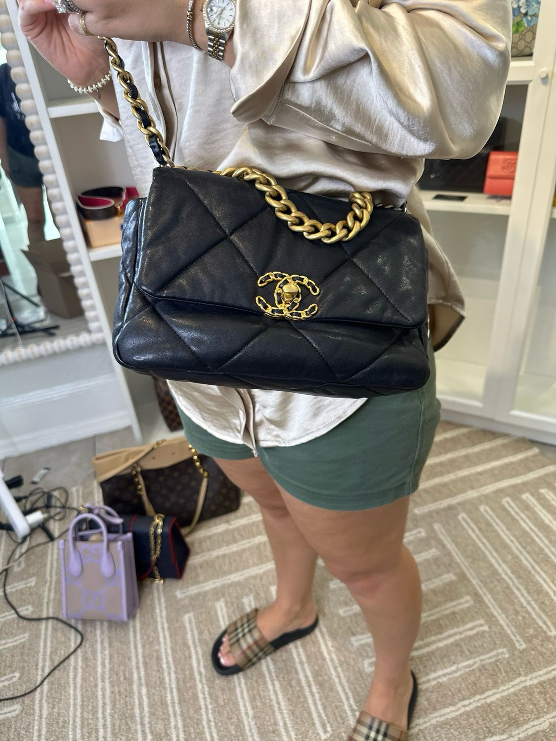 Chanel 19 Black