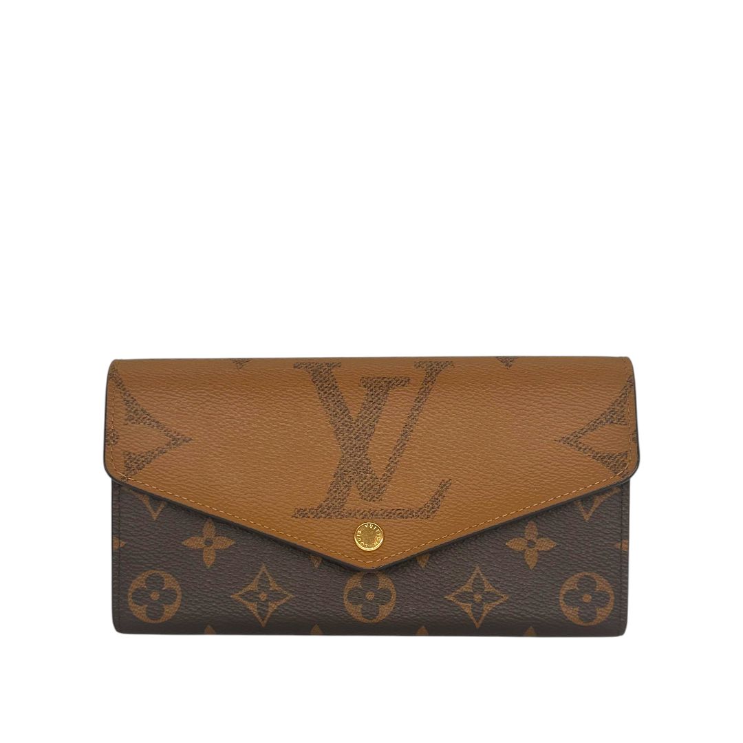 Louis Vuitton Reverse Monogram Giant Sarah Wallet