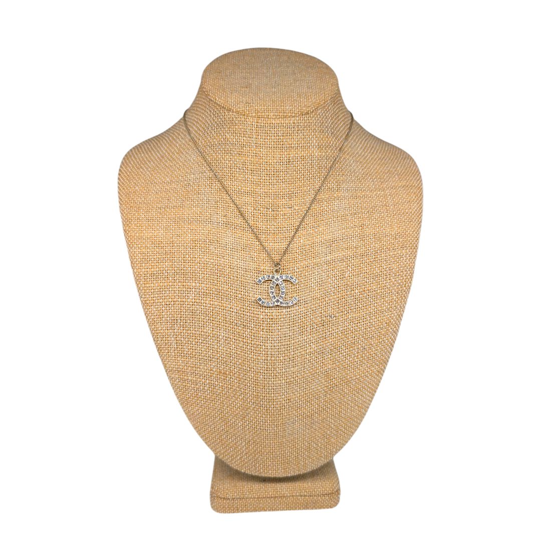 Chanel Coco Mark Crystal Necklace In Sliver
