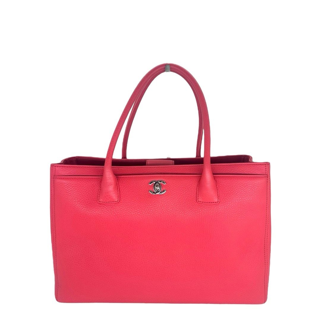 Chanel Calfskin Medium Cerf Executive Shopper Tote
