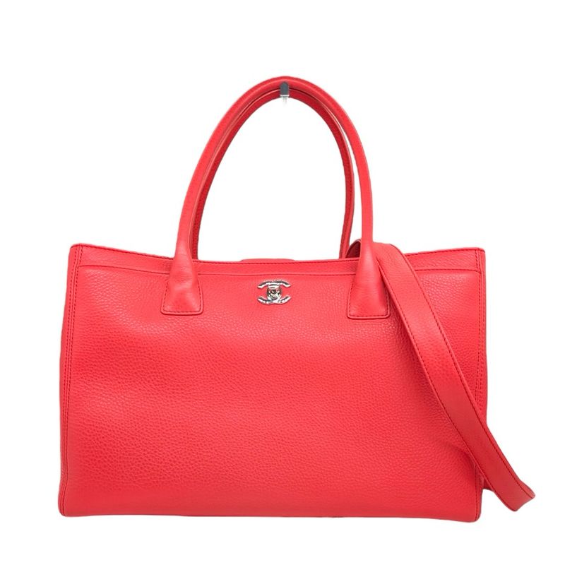 Chanel Calfskin Medium Cerf Executive Shopper Tote