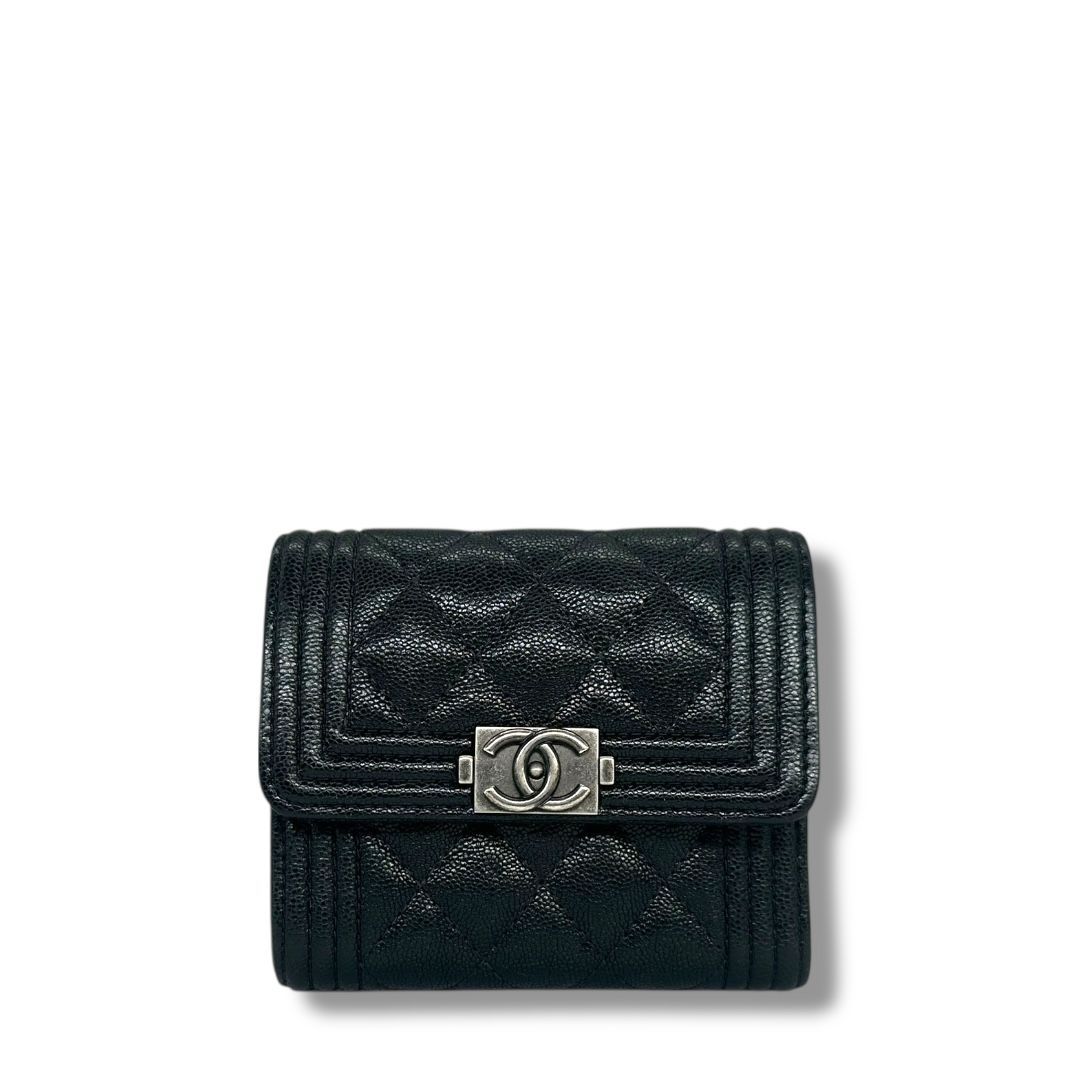 Chanel Caviar Boy Quilted Boy Bi-fold