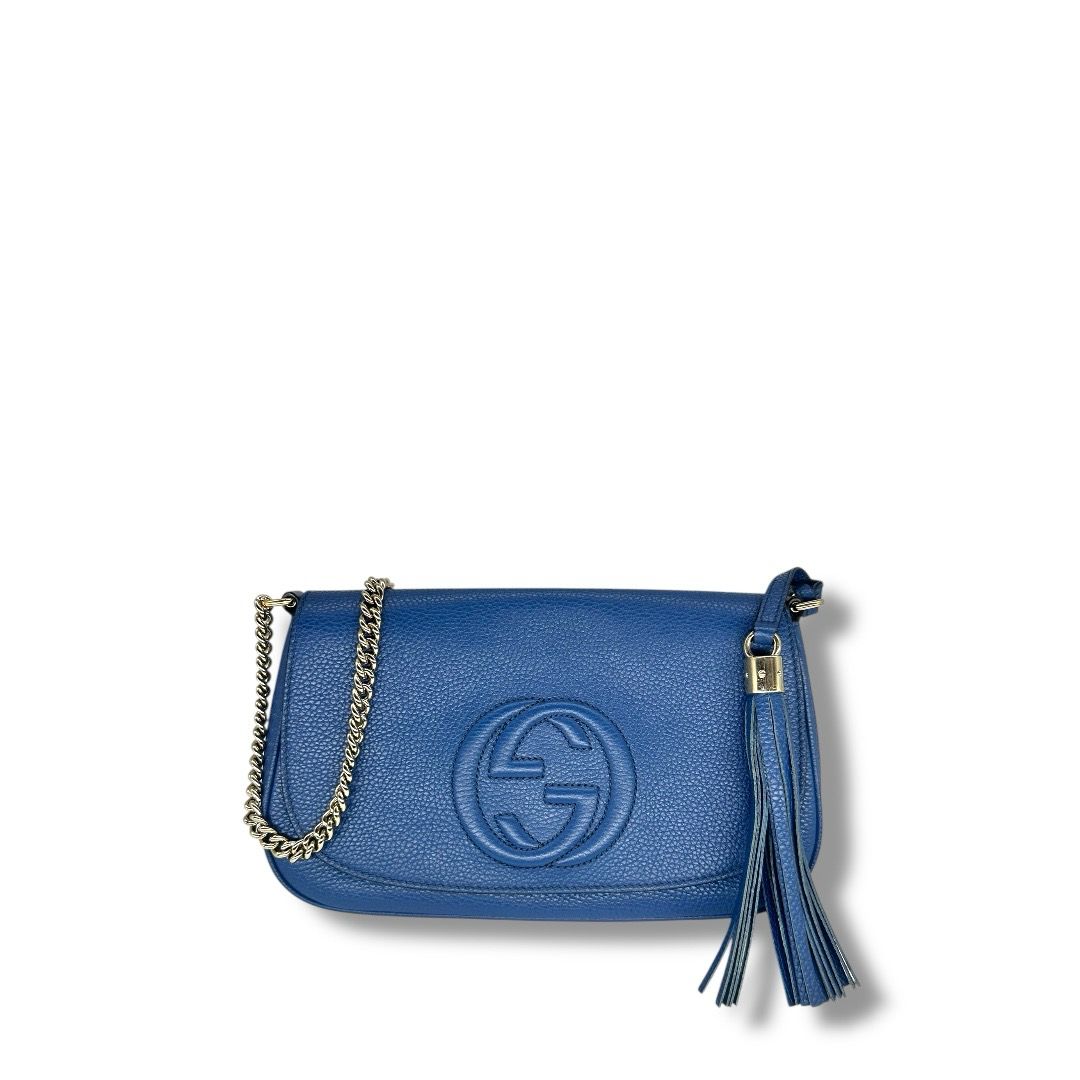 Gucci Pebbled Calfskin Medium Soho Flap Crossbody  (Blue)