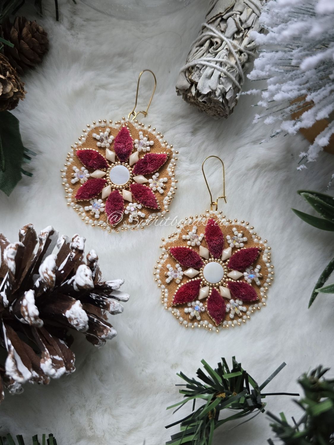 Large Burgundy reindeer tuft snowflakes