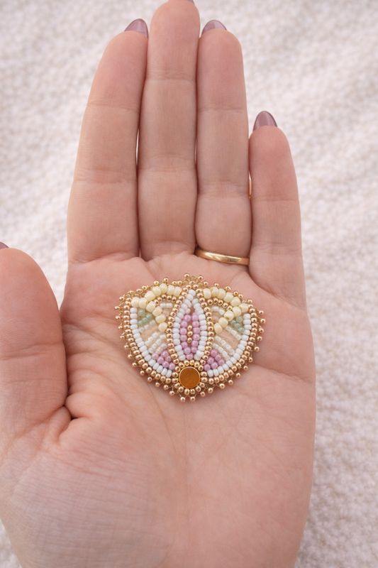 Kizitawit: Blossom Pin