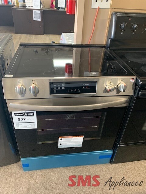 Frigidaire Open Box stove. M/N: FFTR1835VS