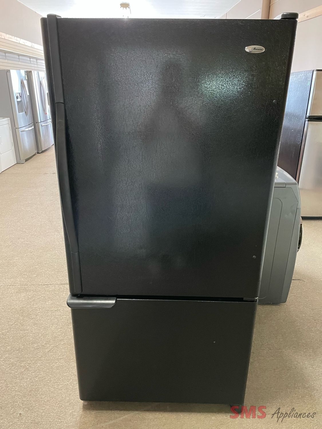 Amana 30-inch W 18 cu.ft. Top Freezer Refrigerator.  Model: VTW4655EW0.
