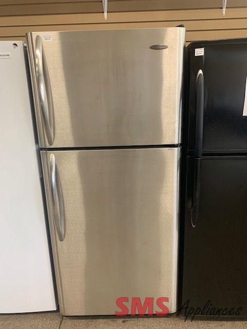 Frigidaire 30-inch Wide 18 Cu. Ft. Top Freezer Refrigerator. M/N: PLHT2171AB3