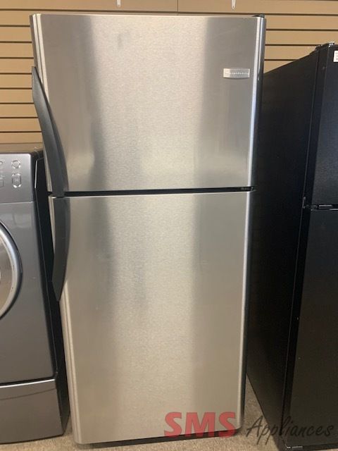 Frigidaire 30" Top Mount Refrigerator FRT21HS9JS0