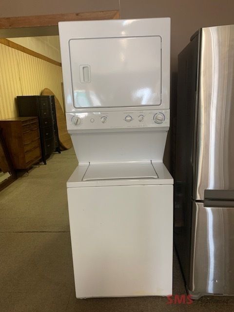 Frigidaire Laundry Center Model: FEZ831CA53