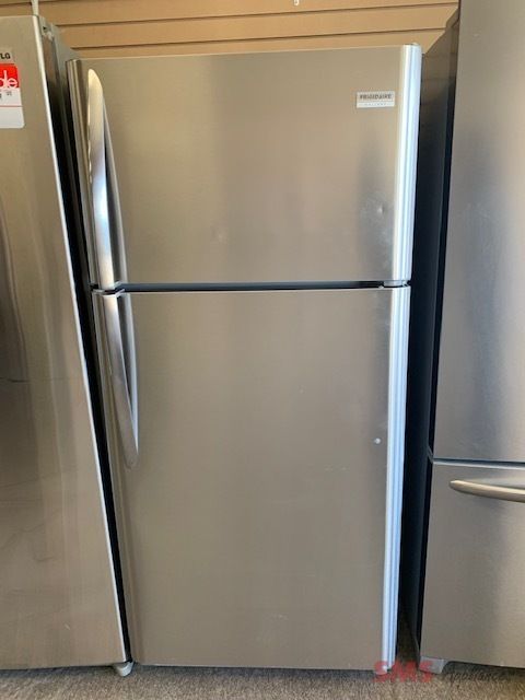 Frigidaire refrigerator 30 Frigidaire refrigerator 30". Model: FGTR1837TF2